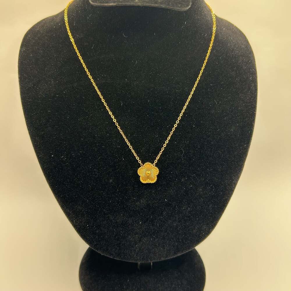 Solid 18k Gold Plated Flower Pendant Necklace Adjustable Chain Waterproof New 18